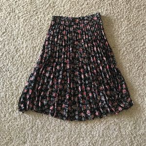 Pleated floral skirt